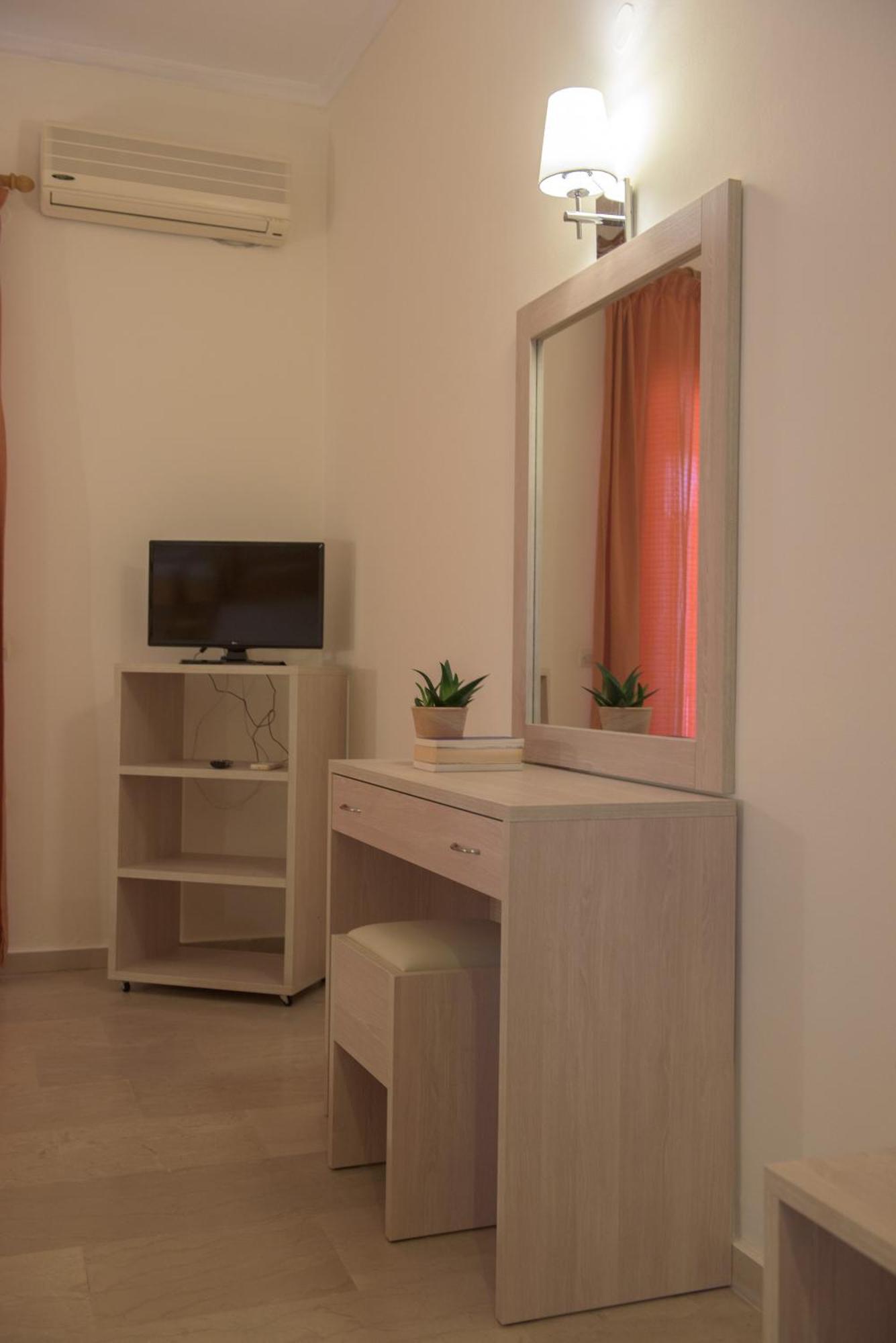 Hotel Alkyon Agios Georgios Pagon